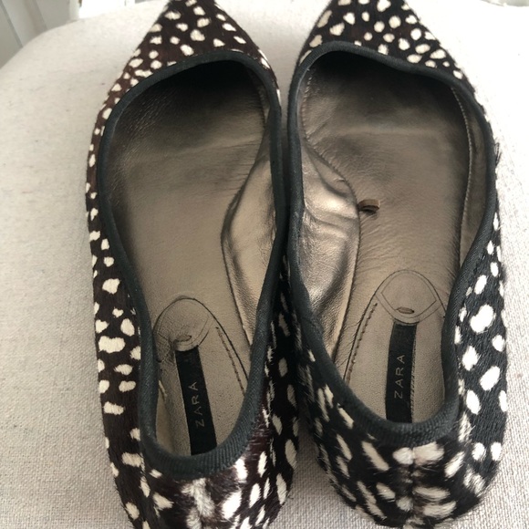 ZARA PONY HAIR FLATS - Picture 8 of 8